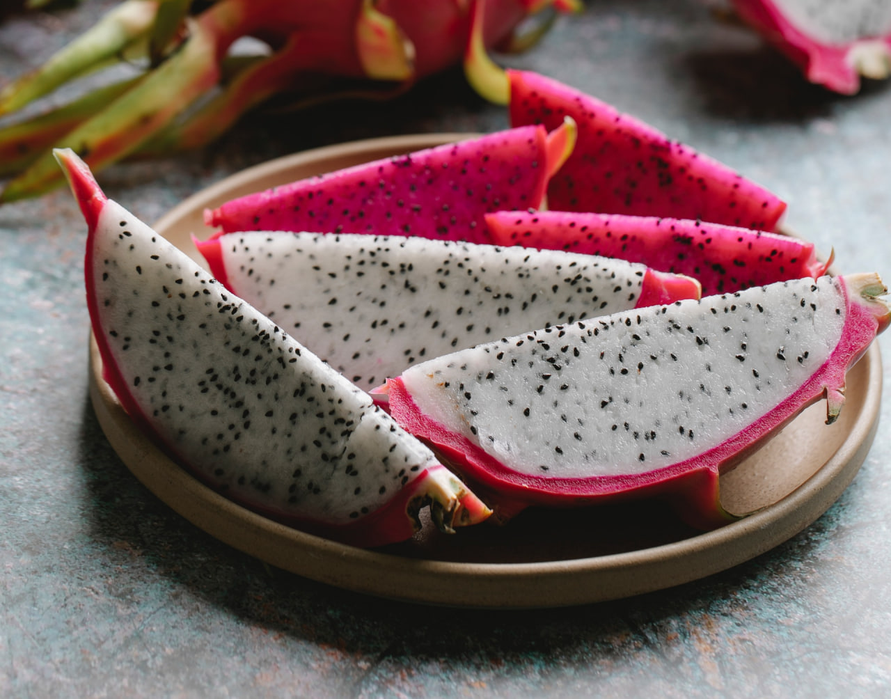 Can Goldfish Eat Dragon Fruit The Goldfish Tank